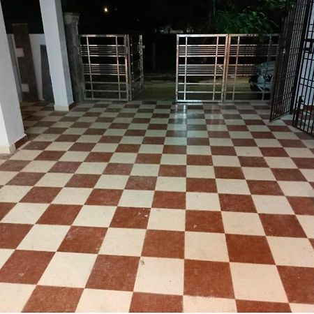 Vidhan Homestays Entire Individual House Includes Two Bedrooms With Attached Bathrooms Hall Kitchen And Free Car Parking Tirupati Exterior photo